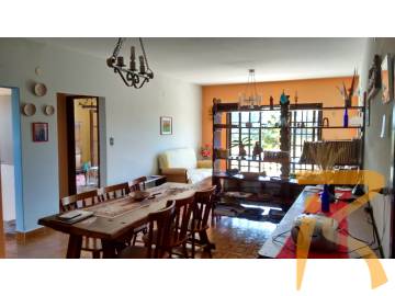 Apartamento no bairro Costão, Lado Praia