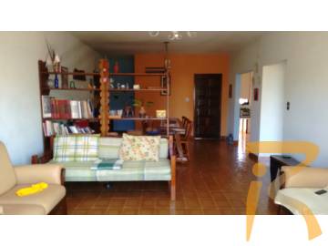 Apartamento no bairro Costão, Lado Praia